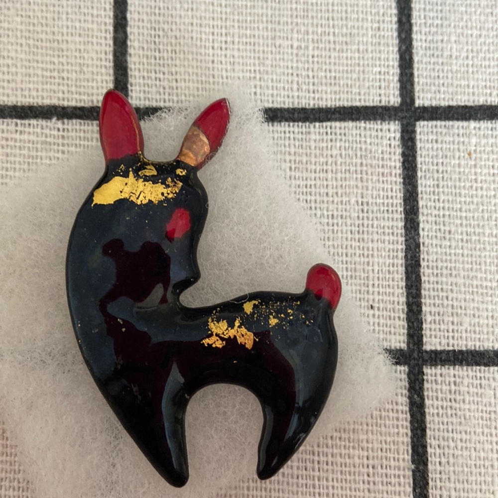 Japan hand made enamel brooch